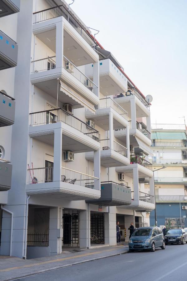 Appartement The Whole Packet A5 Center With Parking à Larissa Extérieur photo